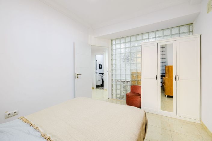 Image No.21-2 Bed Flat for sale