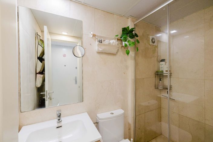 Image No.12-1 Bed Flat for sale