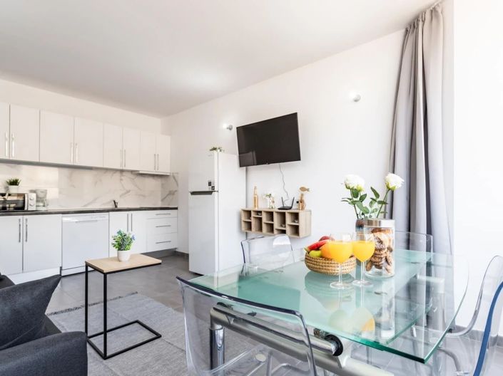 Image No.10-1 Bed Flat for sale