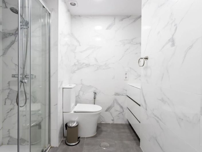 Image No.20-1 Bed Flat for sale
