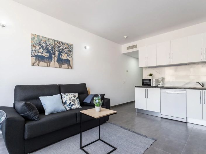 Image No.8-1 Bed Flat for sale
