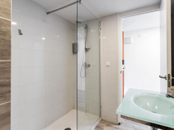 Image No.18-1 Bed Flat for sale