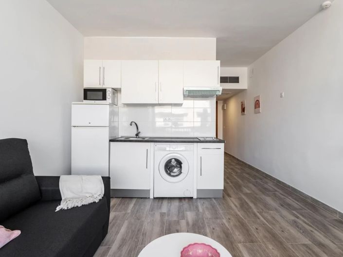 Image No.8-1 Bed Flat for sale