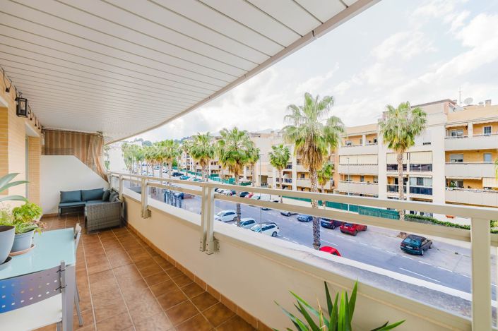 Image No.3-3 Bed Flat for sale