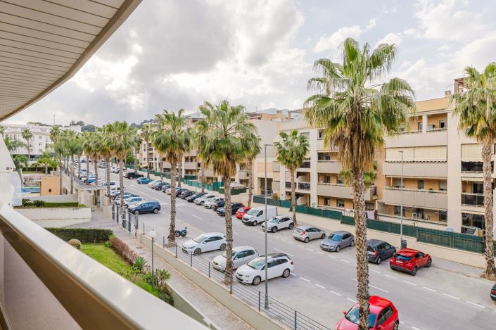 Image No.4-3 Bed Flat for sale
