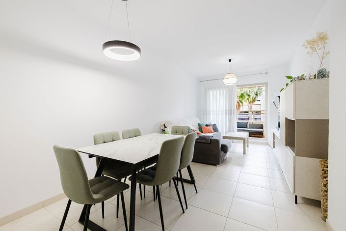 Image No.5-3 Bed Flat for sale