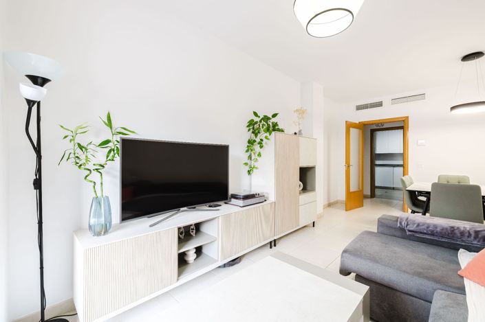 Image No.9-3 Bed Flat for sale