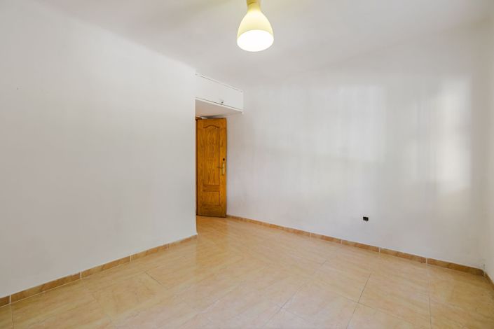 Image No.15-3 Bed Apartment for sale