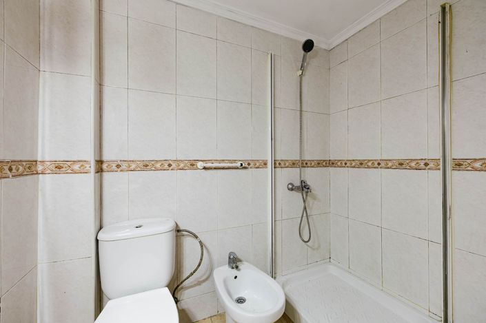 Image No.9-3 Bed Apartment for sale