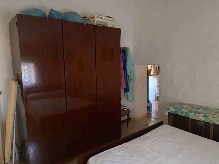 Image No.16-4 Bed Country House for sale