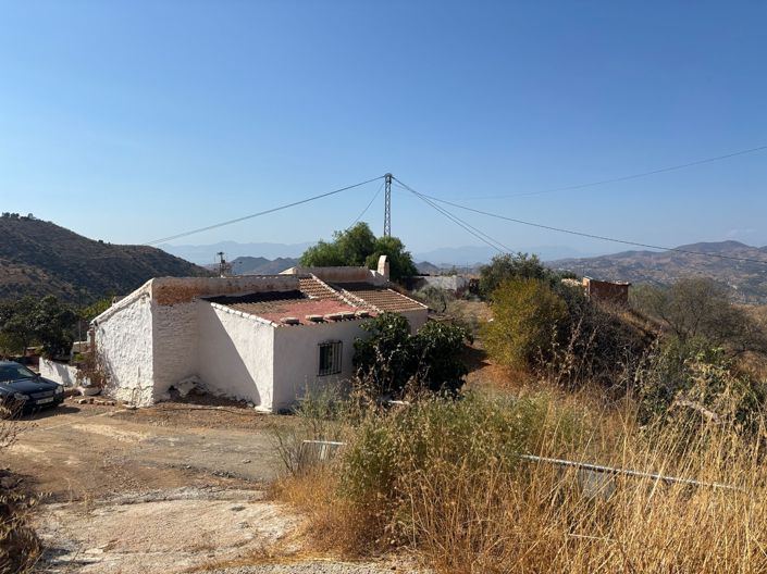 Image No.29-4 Bed Country House for sale