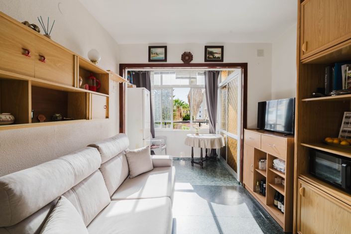 Image No.2-1 Bed Studio for sale