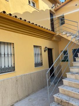 Image No.6-Propriété de 10 chambres à vendre à Marbella