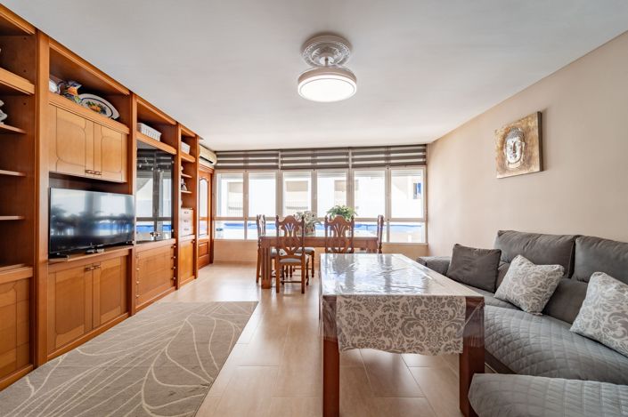 Image No.5-3 Bed Flat for sale
