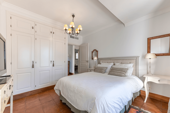 Image No.2-Propriété de 5 chambres à vendre à Marbella