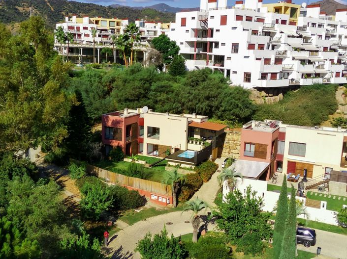 Image No.5-4 Bed Property for sale