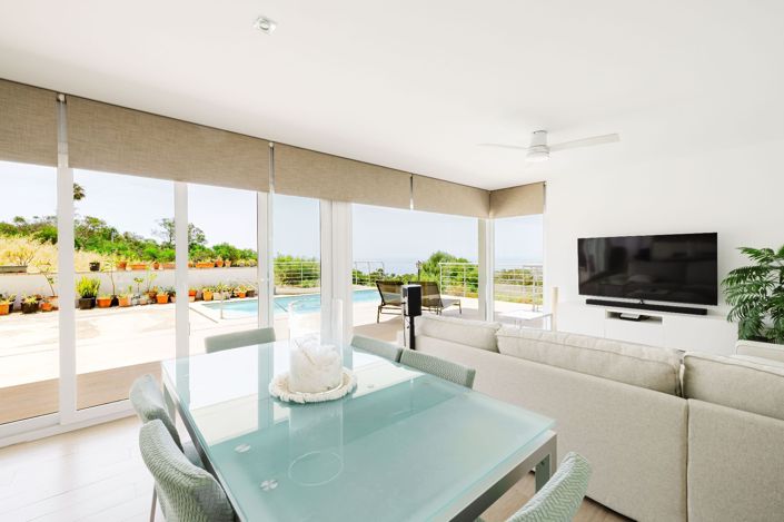Image No.4-3 Bed Property for sale