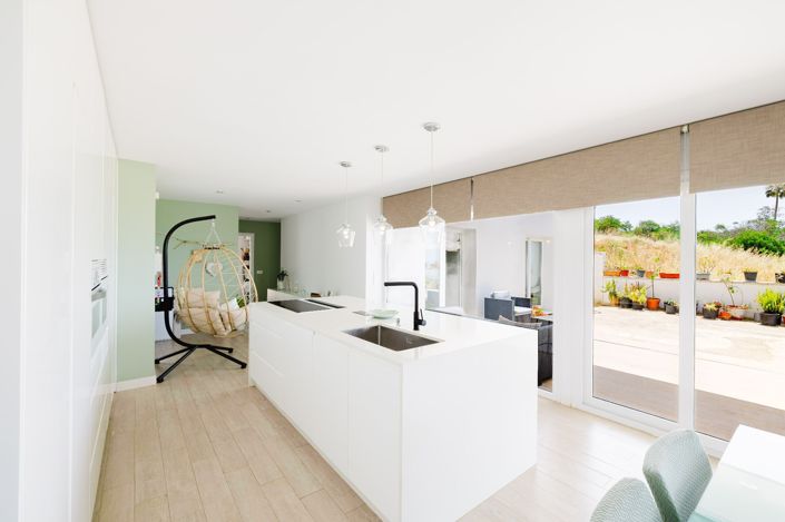 Image No.9-3 Bed Property for sale