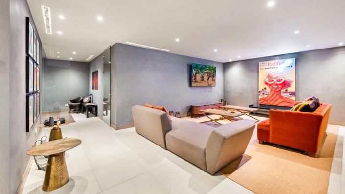 Image No.19-5 Bed Property for sale