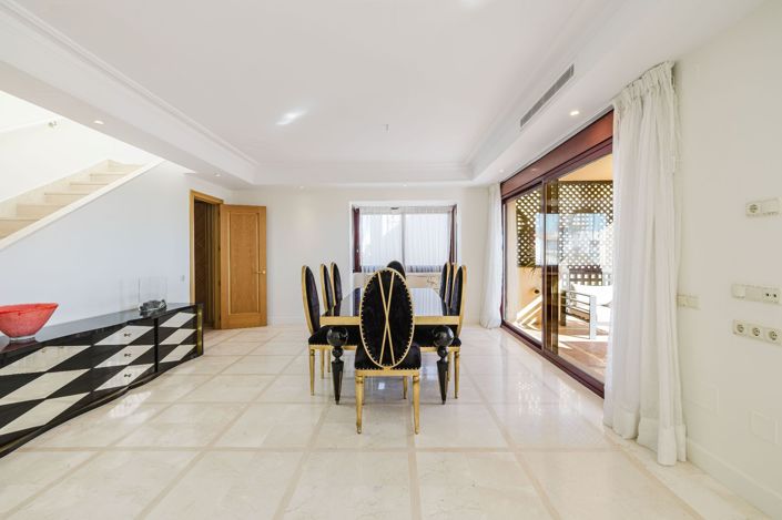 Image No.11-3 Bed Duplex for sale