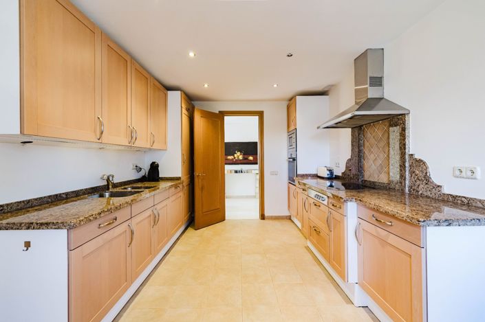 Image No.17-3 Bed Duplex for sale