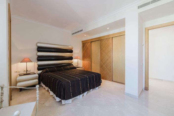Image No.18-3 Bed Duplex for sale