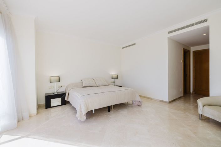 Image No.25-3 Bed Duplex for sale