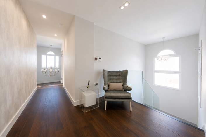 Image No.20-4 Bed Property for sale
