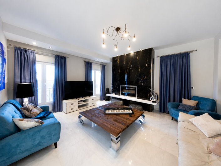 Image No.3-4 Bed Property for sale