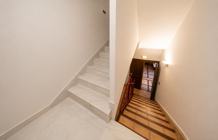 Image No.37-4 Bed Property for sale