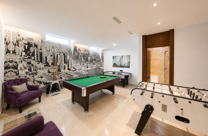 Image No.38-4 Bed Property for sale