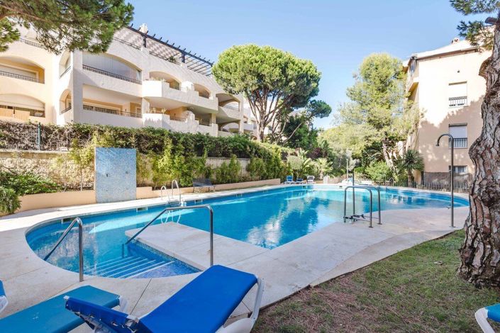 Image No.30-3 Bed Flat for sale
