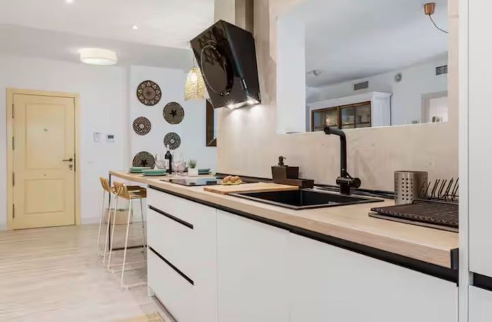 Image No.3-3 Bed Flat for sale