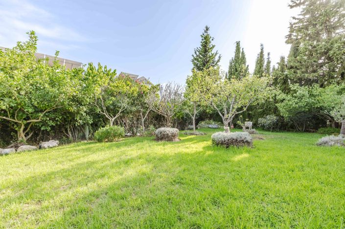 Image No.44-4 Bed Property for sale
