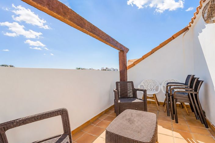 Image No.26-3 Bed Townhouse for sale