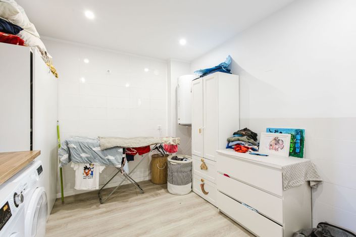 Image No.29-3 Bed Townhouse for sale
