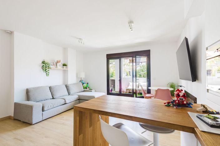 Image No.4-3 Bed Townhouse for sale