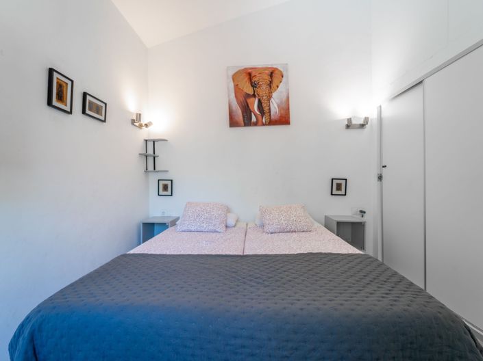 Image No.21-3 Bed Townhouse for sale