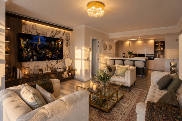 Image No.19-3 Bed Flat for sale