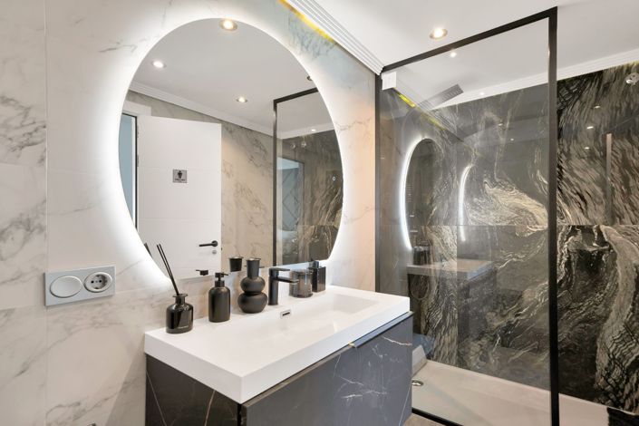 Image No.28-3 Bed Flat for sale