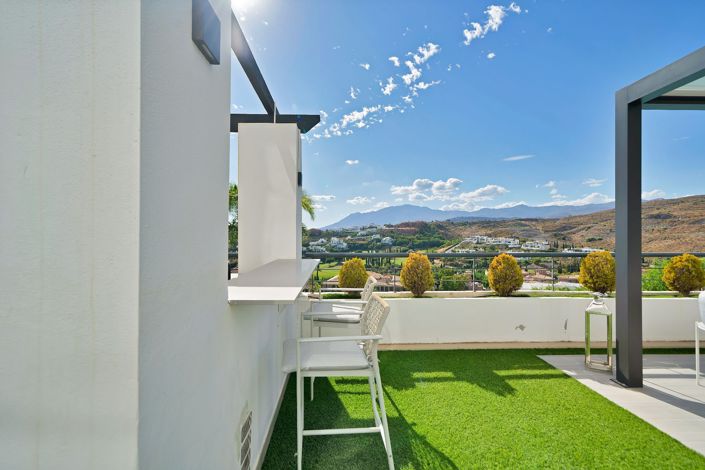 Image No.7-3 Bed Flat for sale
