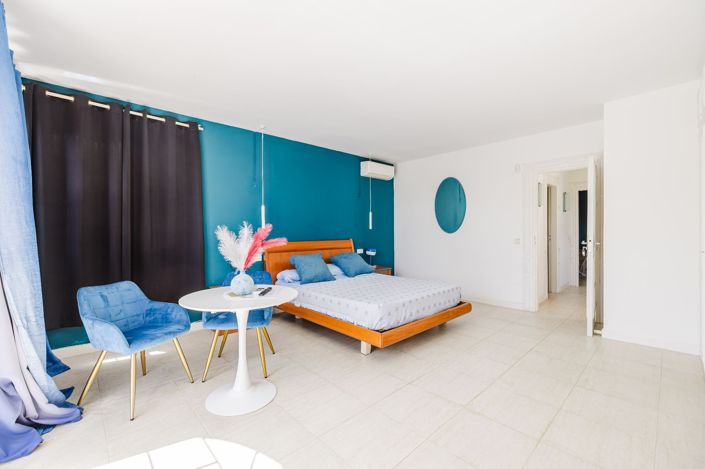 Image No.25-5 Bed Villa for sale