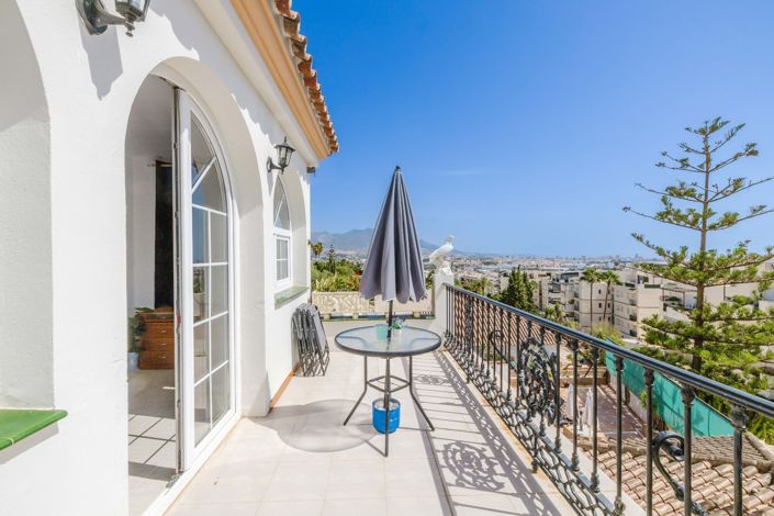 Image No.26-5 Bed Villa for sale