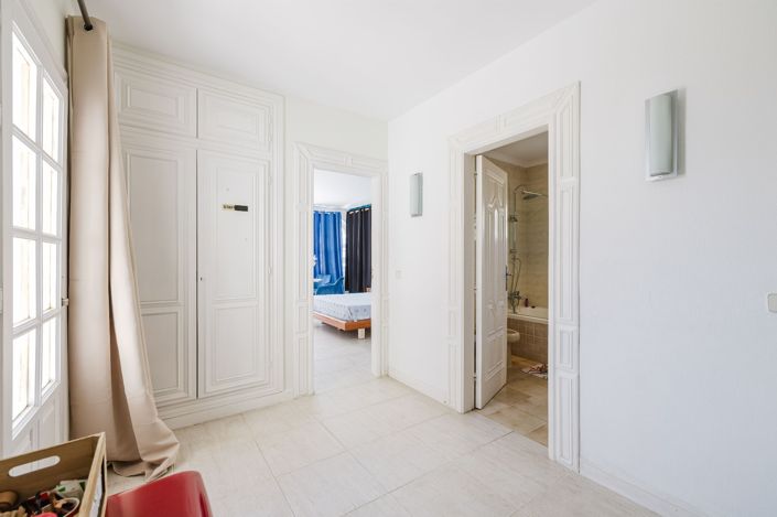 Image No.31-5 Bed Villa for sale