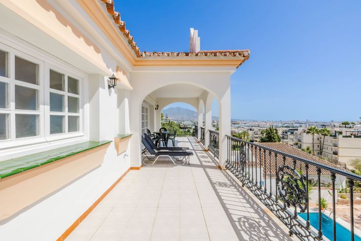 Image No.42-5 Bed Villa for sale