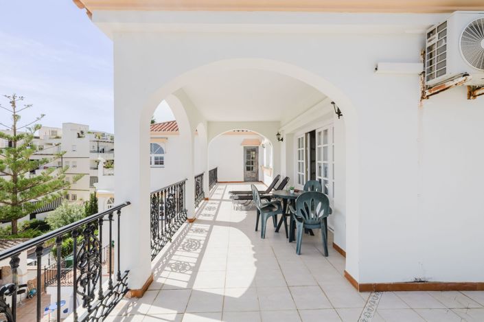 Image No.44-5 Bed Villa for sale