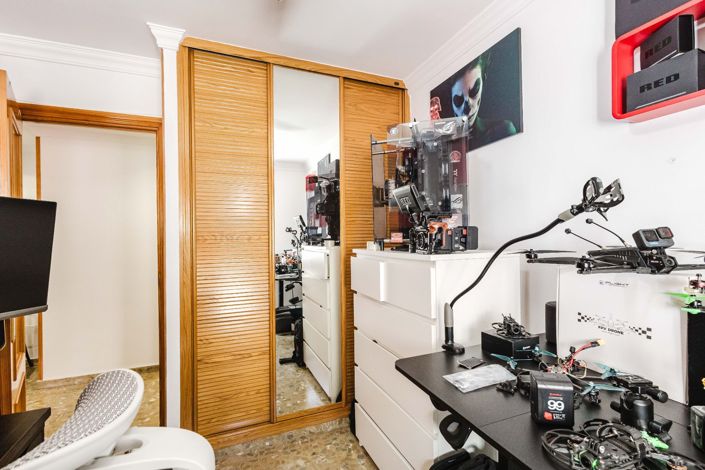 Image No.18-4 Bed Townhouse for sale