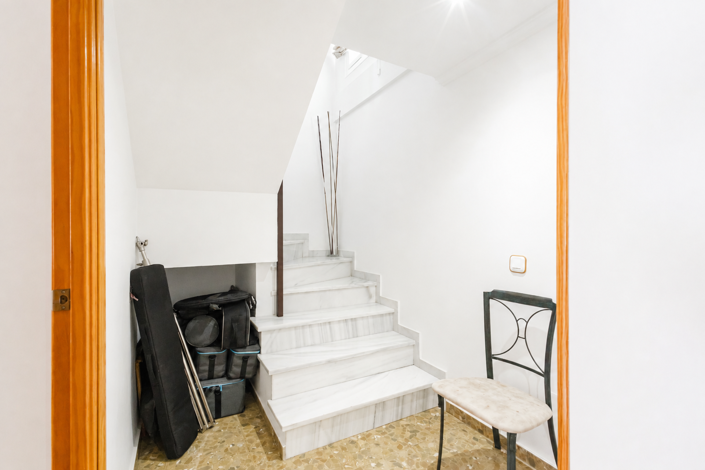 Image No.21-4 Bed Townhouse for sale