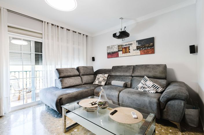 Image No.4-4 Bed Townhouse for sale