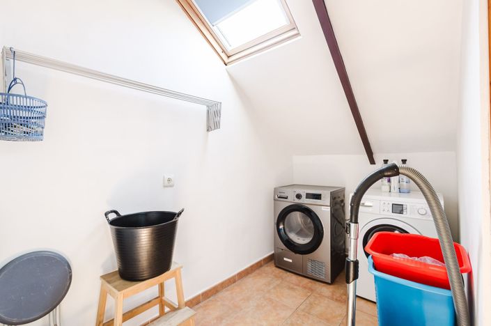Image No.32-4 Bed Townhouse for sale